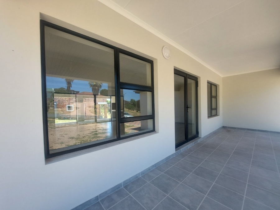 3 Bedroom Property for Sale in Stilbaai Wes Western Cape